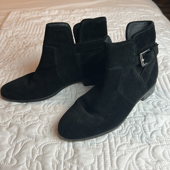Michael Michael Kors Black suede bootie boots with buckle 8 M EUC Leather - Picture 6 of 16